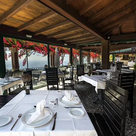 Quinta Do Estreito 4* カマラ・デ・ロボス