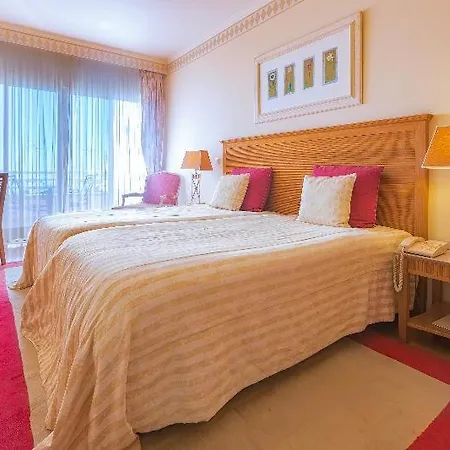 Quinta Do Estreito Hotel 4*
