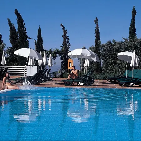 Quinta Do Estreito カマラ・デ・ロボス