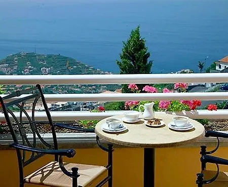 Quinta Do Estreito Hotel 4*