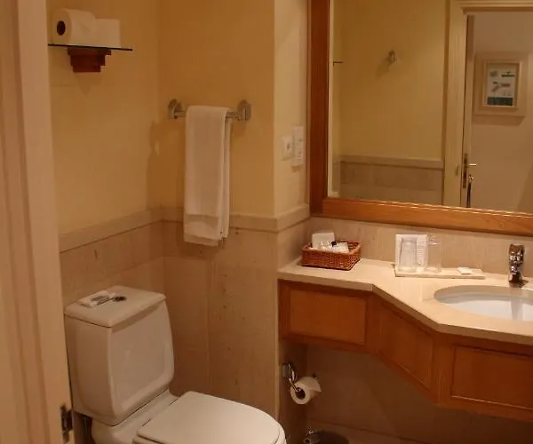 Quinta Do Estreito 4*