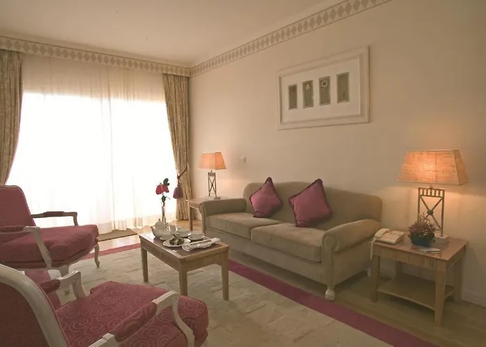 Quinta Do Estreito 4*