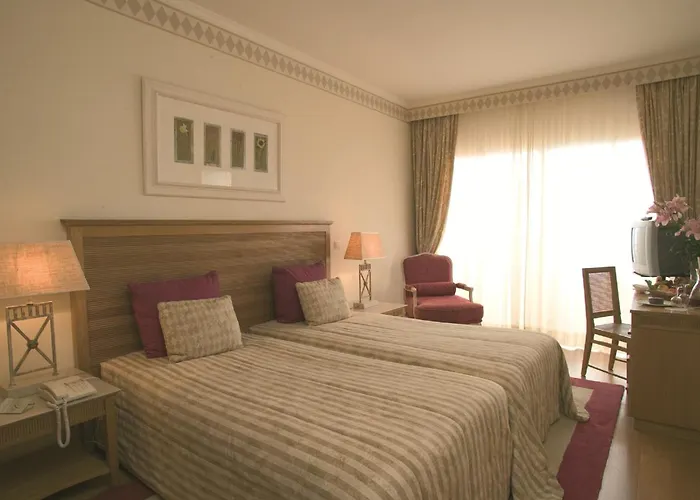 Quinta Do Estreito 4*