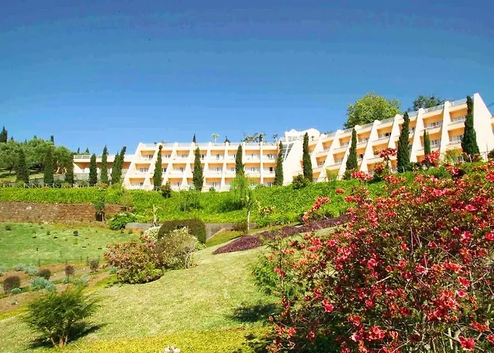 Quinta Do Estreito 호텔 4*