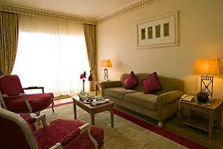 Quinta Do Estreito 호텔 4*